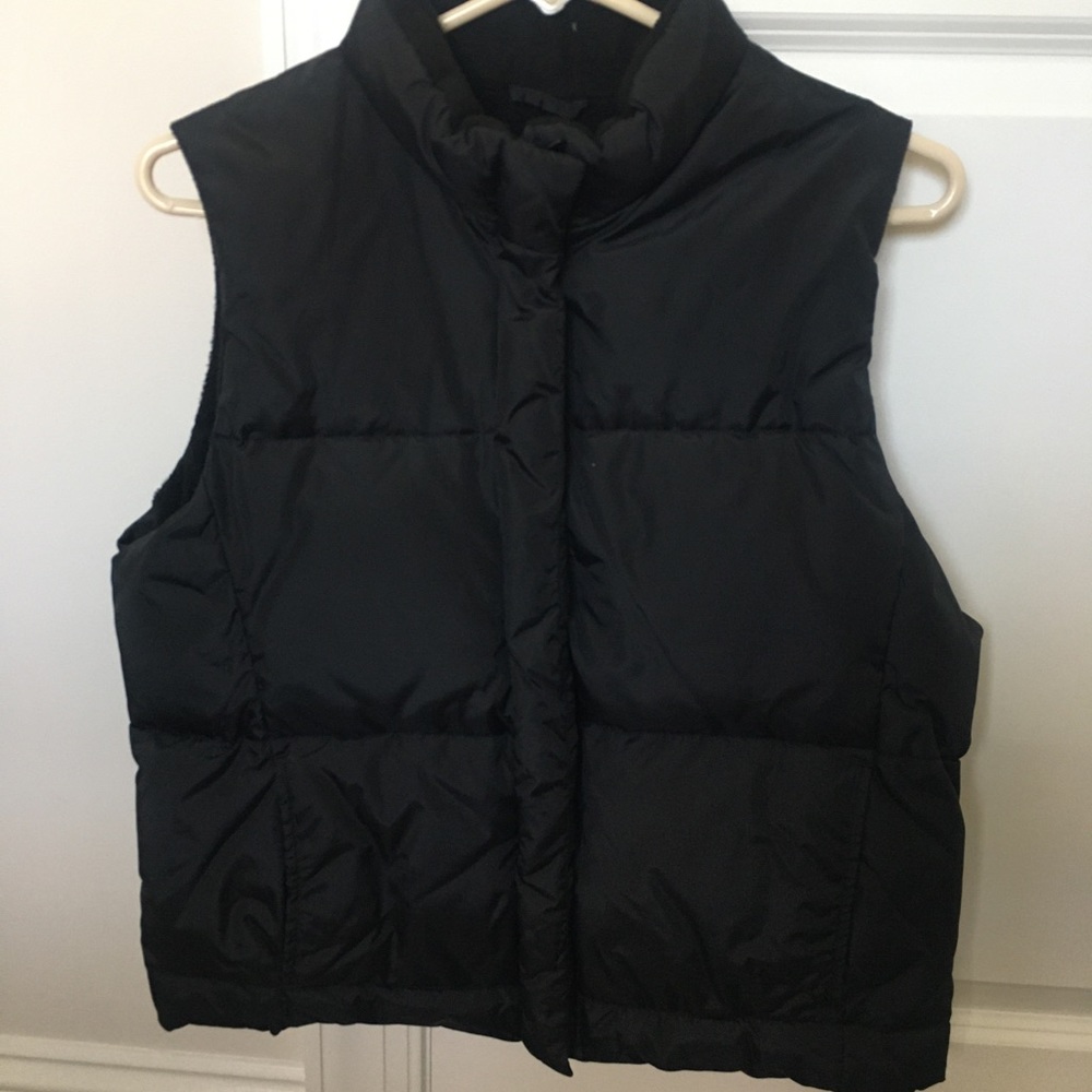 Women’s down vest